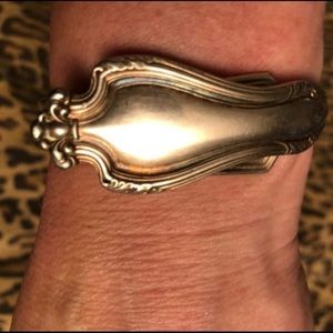 Rogers Bros Vintage Triple silver plated hinged spoon bracelet